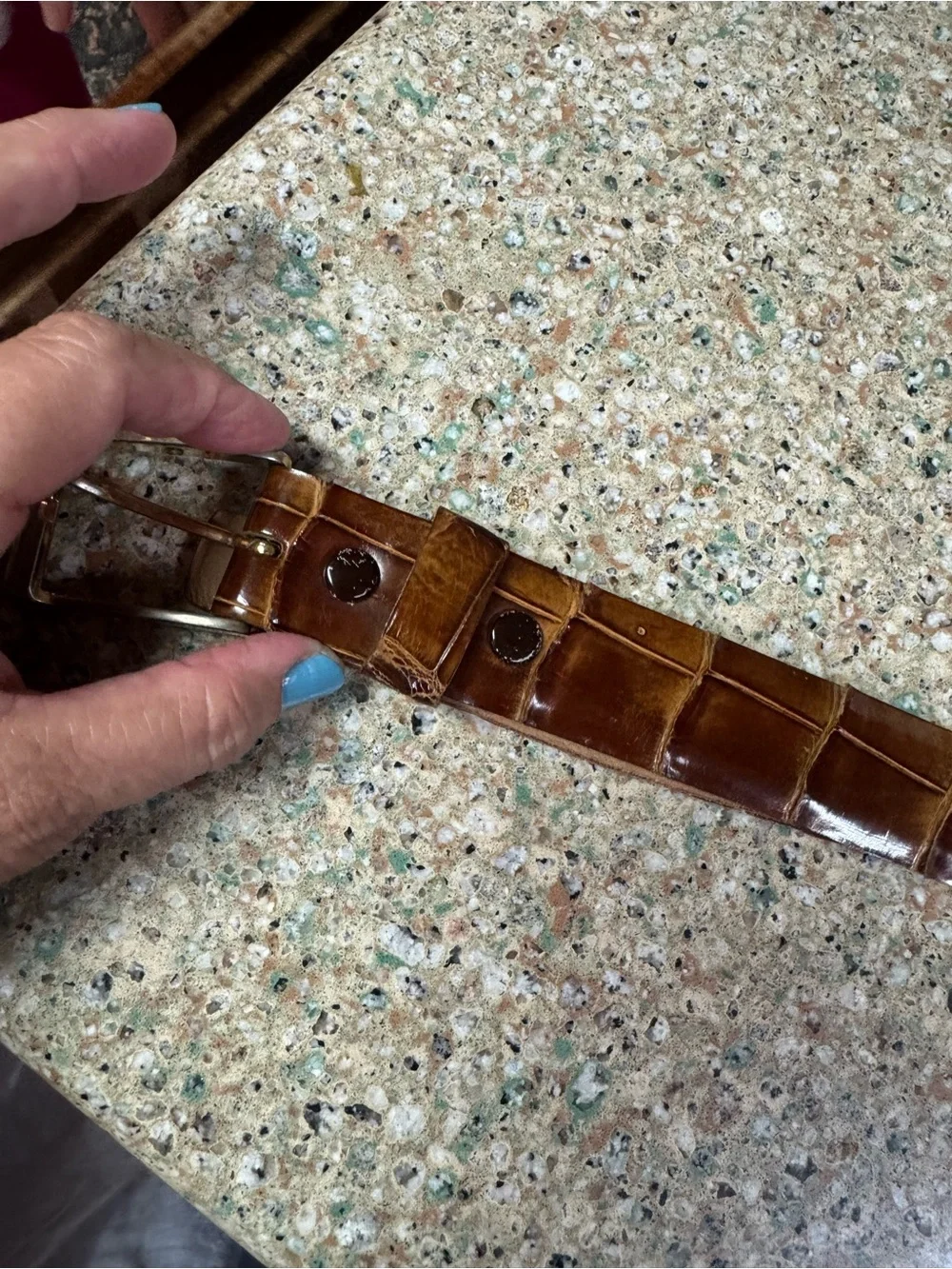 Unbranded Croc-Embossed Leather Belt in Warm Brown some wear size 40